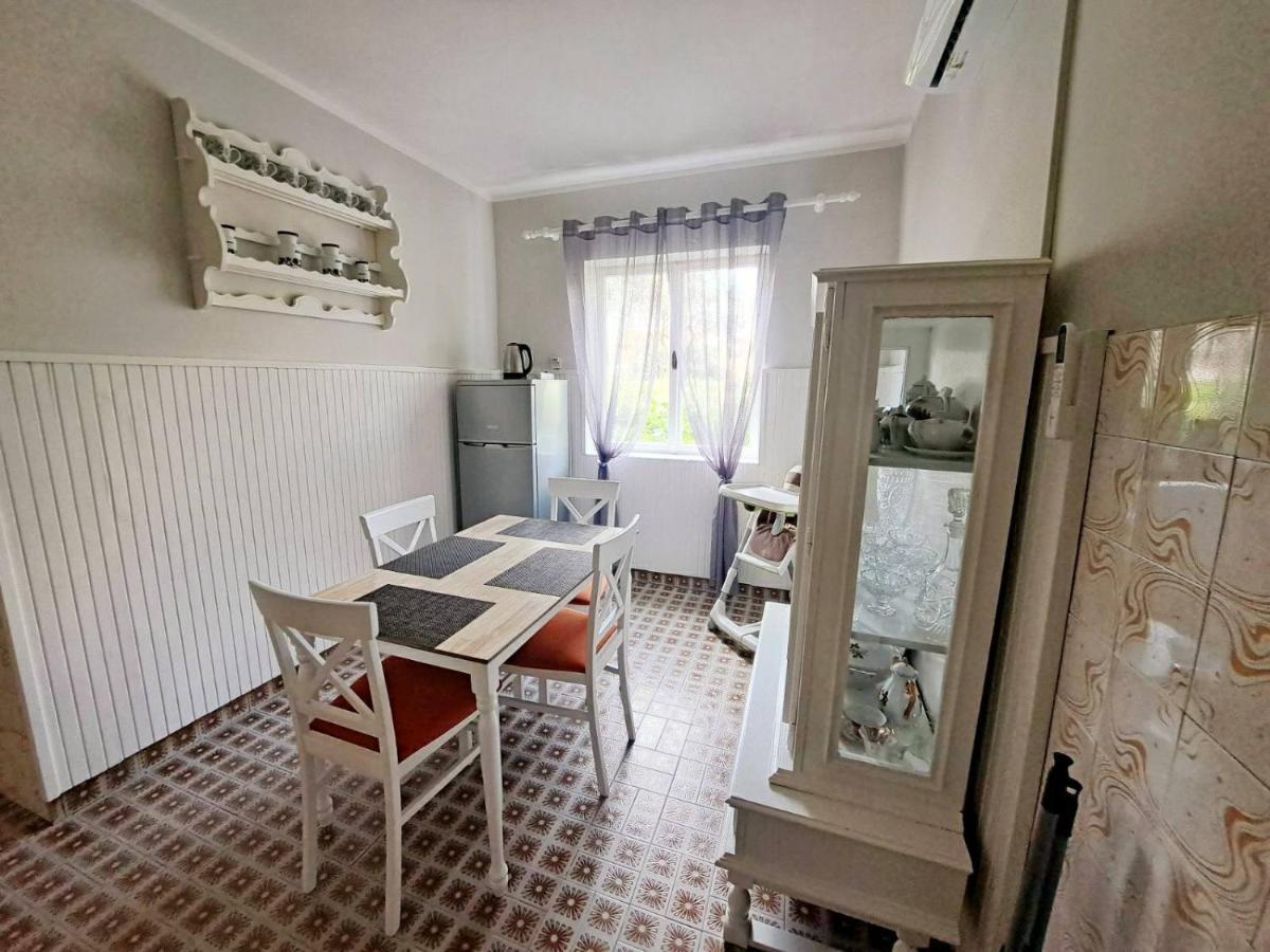Red House Apartment Kotor Bagian luar foto
